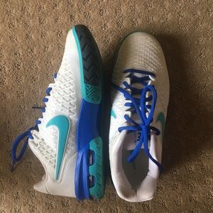 Nike Max Cage Sneakers